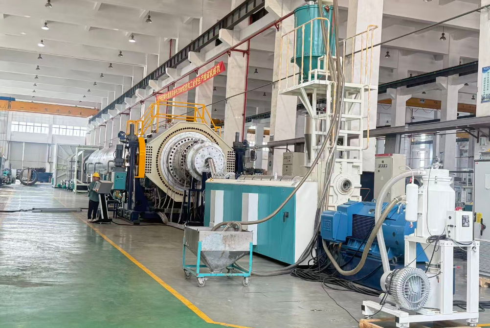 Fangli har i øjeblikket med succes leveret en PE2000-rørekstruderingsproduktionslinje